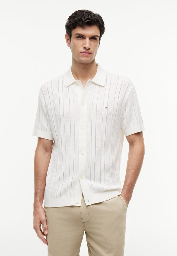 Tommy Hilfiger POINTELLE STRUCTURE SS SHIRT - SUMMER RESORT - Shirt - ivory petal
