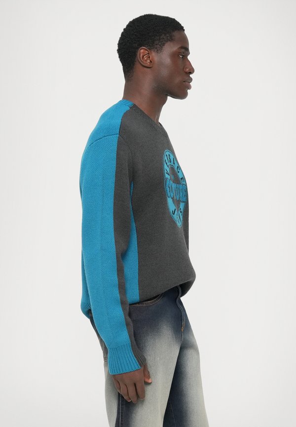 Versace Jeans Couture