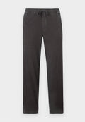 Dunkelgraue, leichte Hose mit elastischem Bund und Kordelzug. Verfügt über seitliche Taschen und kontrastierende Nähte entlang der Nähte.