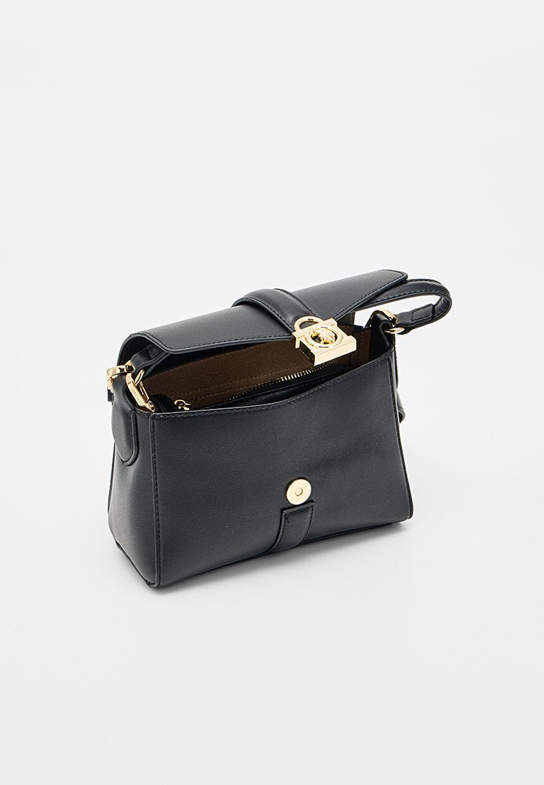U.S. Polo Assn.