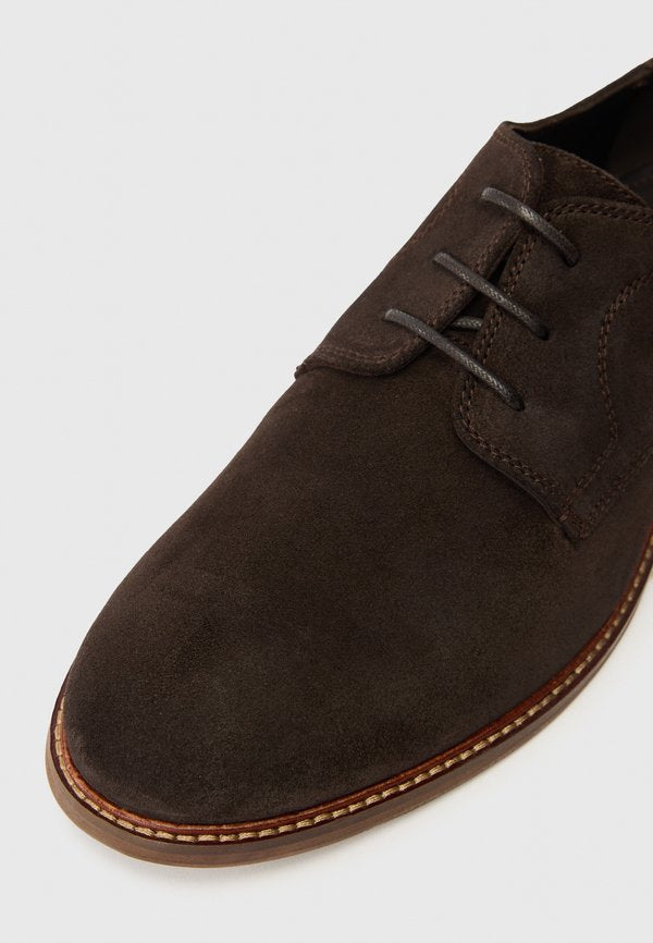Pier One by Zalando