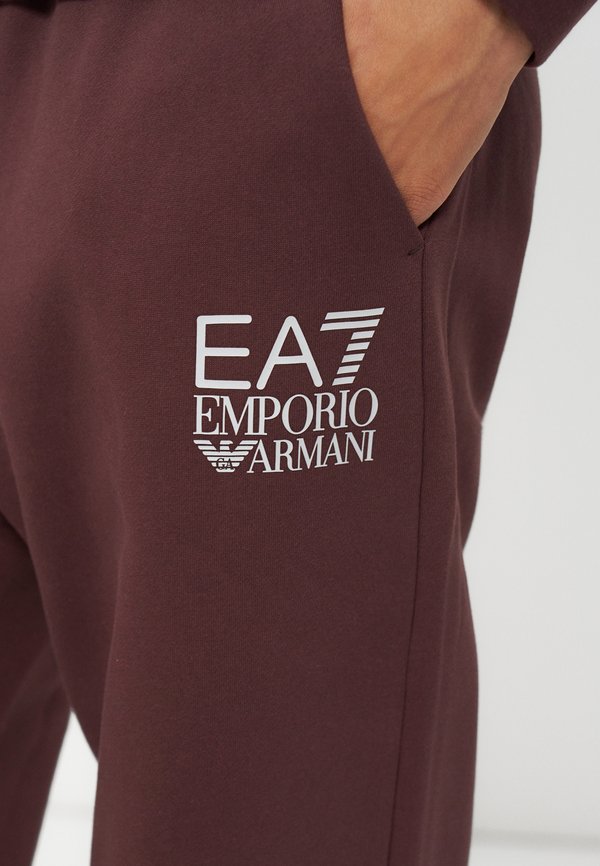 EA7 Emporio Armani
