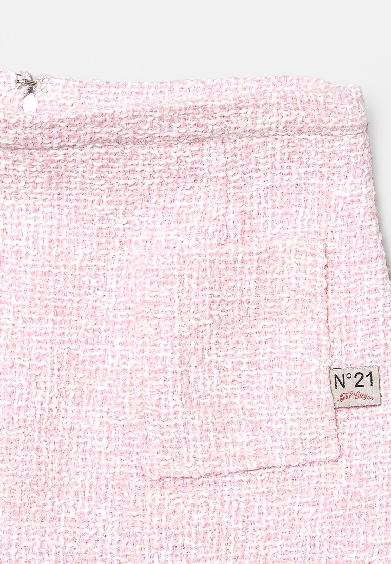 N°21