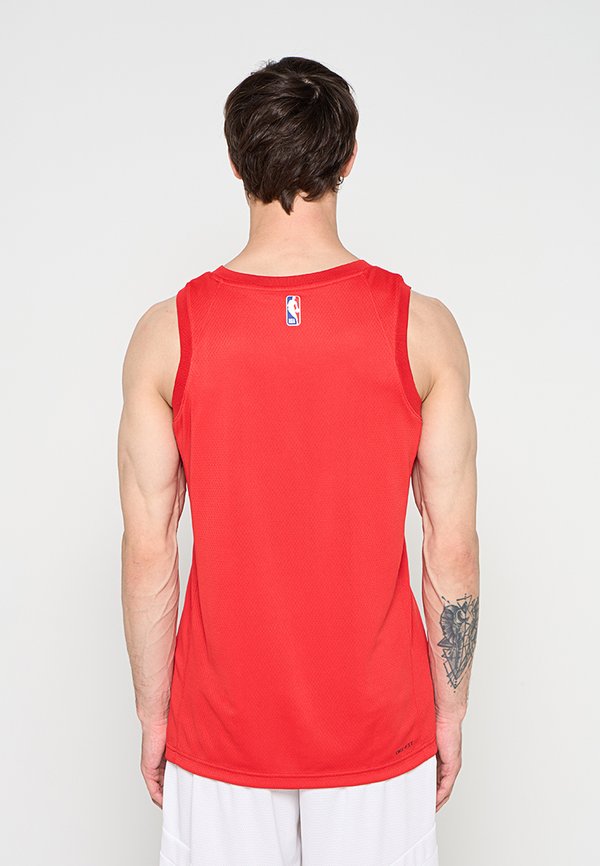 Nike Performance