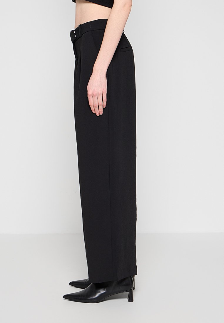 Abercrombie & Fitch WIDE LEG