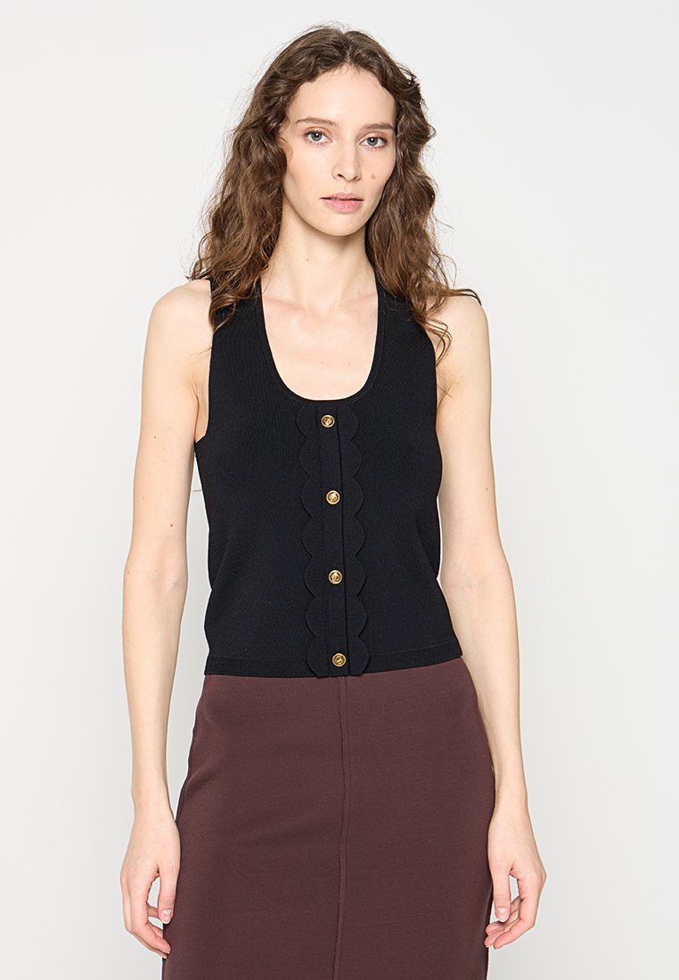 TWINSET