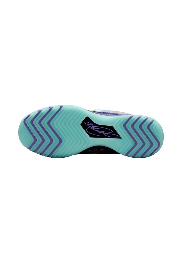 Nike Performance GENISUS