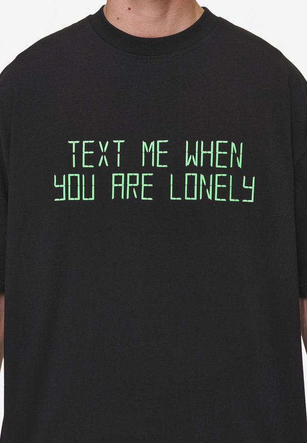 Pegador BLEEK BOXY TEE