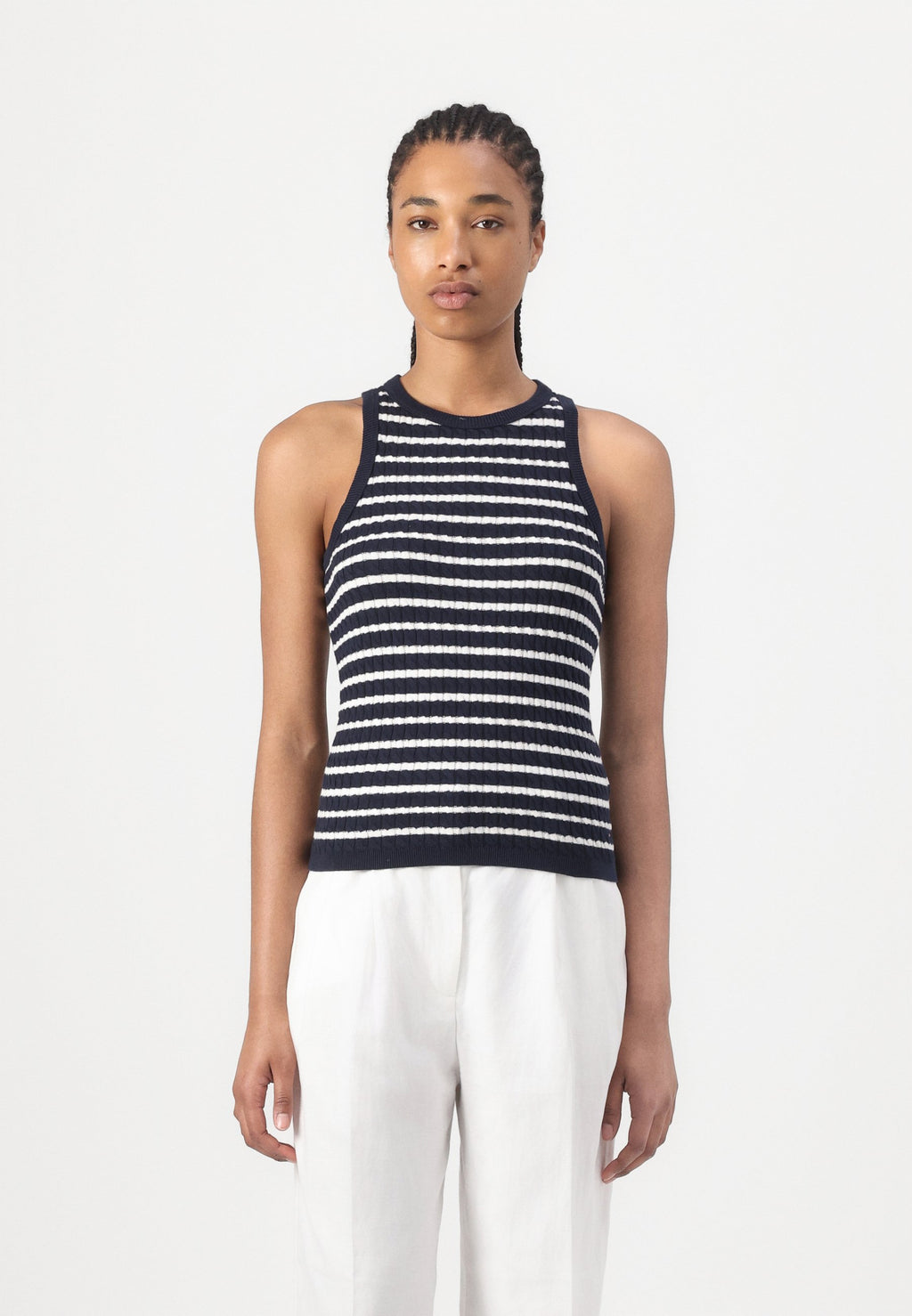 STRAIGHT PANTS Media 3