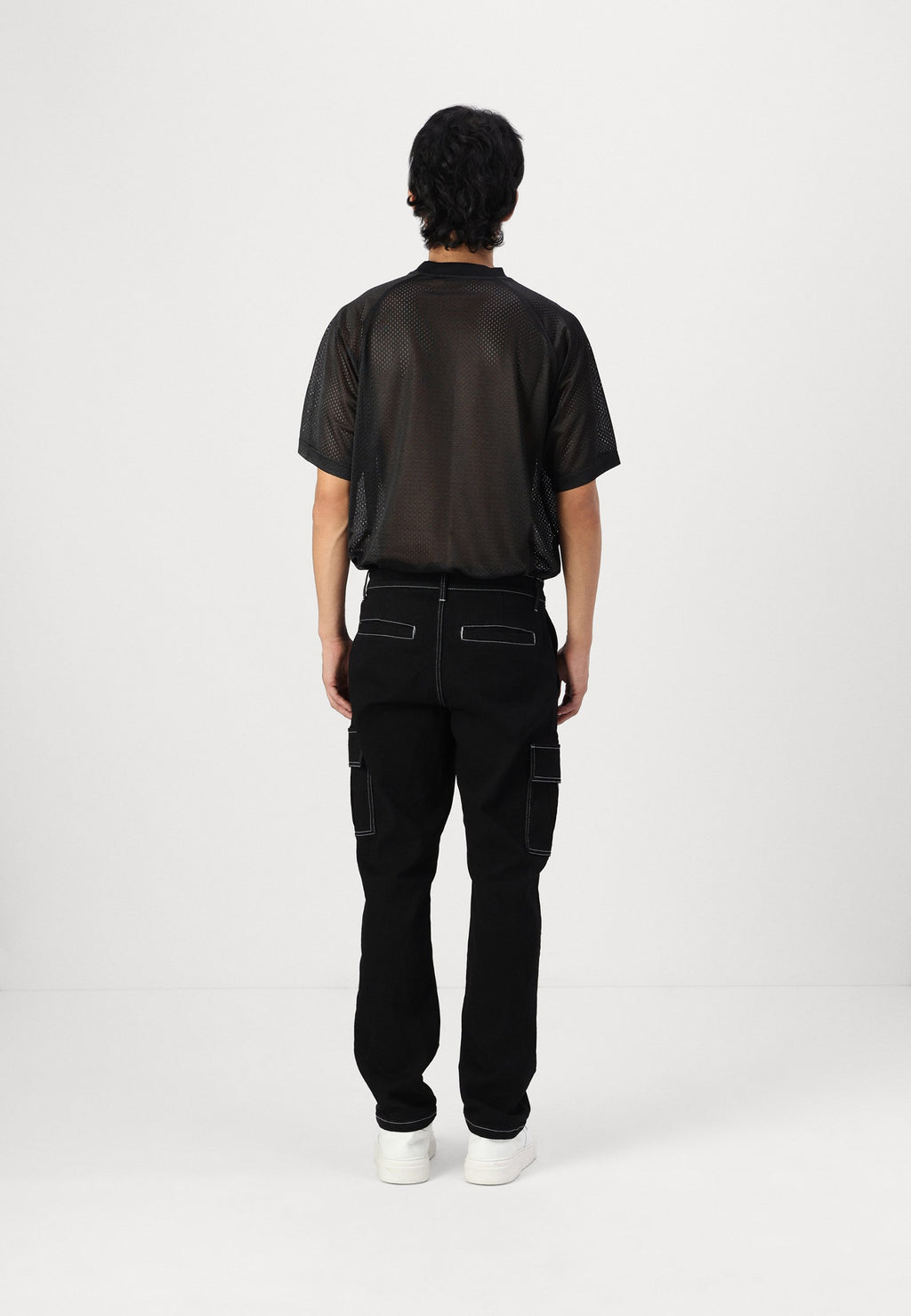 ONSEDGE CARGO  Media 4