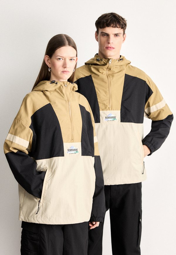 Tommy Jeans LIGHTWEIGHT RIPSTOP LOOSE POPOVER JACKET