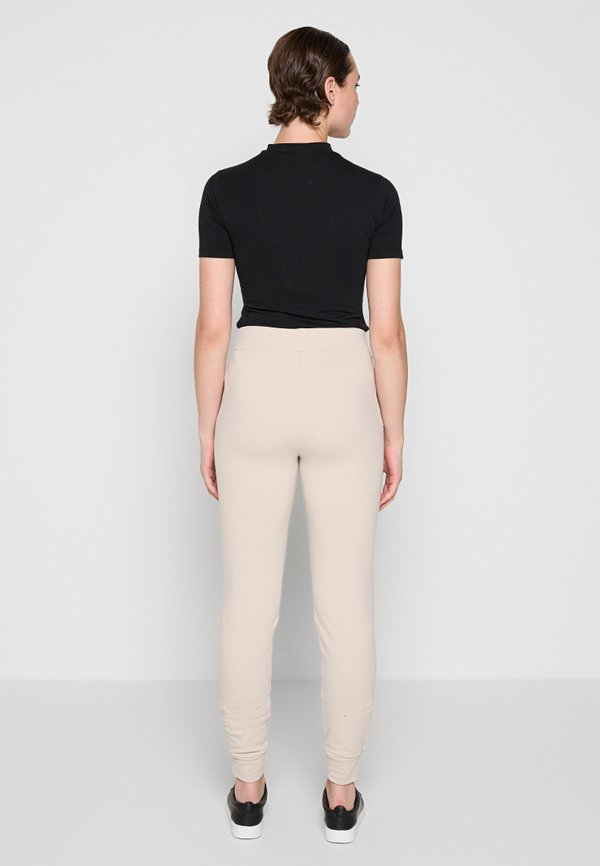 EA7 Emporio Armani