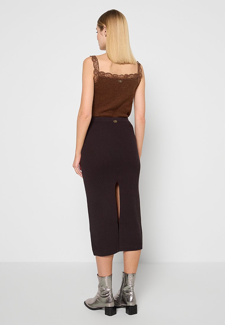 TWINSET
