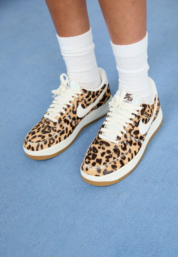 Nike Sportswear AIR FORCE 1 - Trainers - baroque brown/sail/sesame