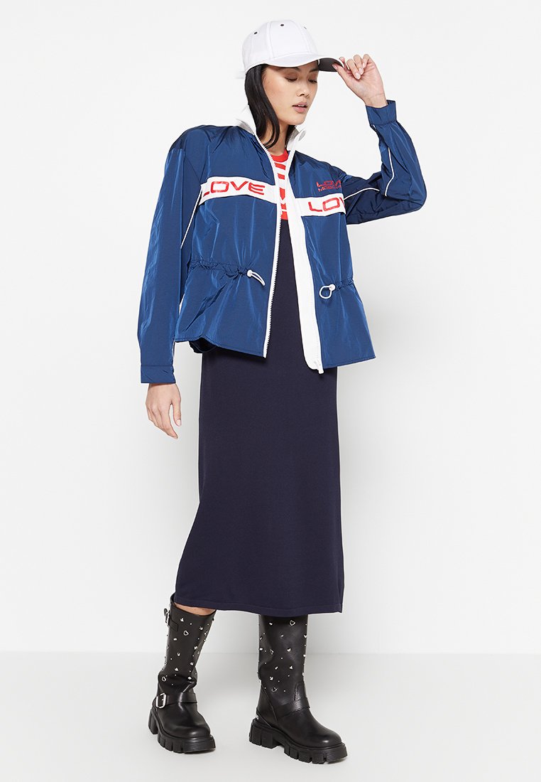Love Moschino