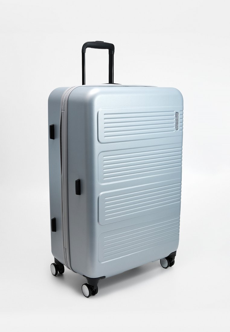 American Tourister SPINNER
