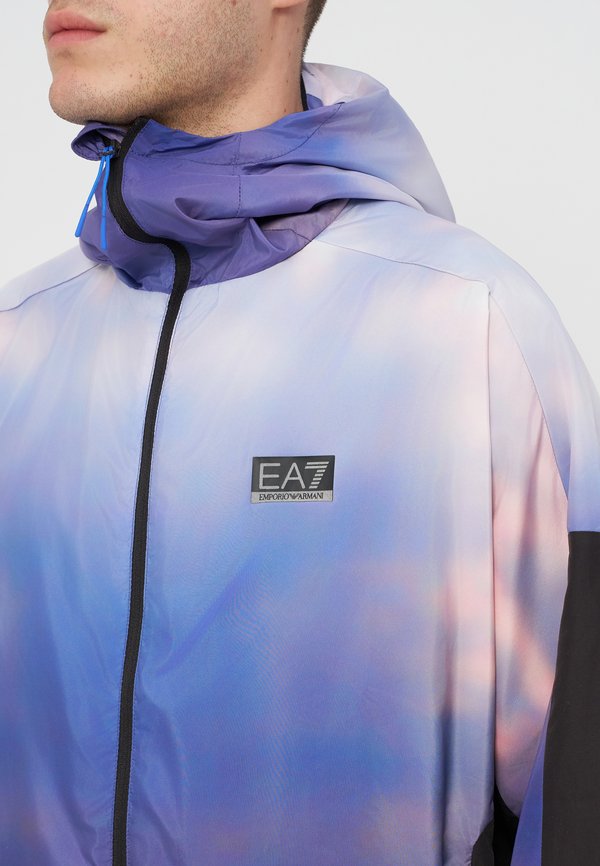 EA7 Emporio Armani