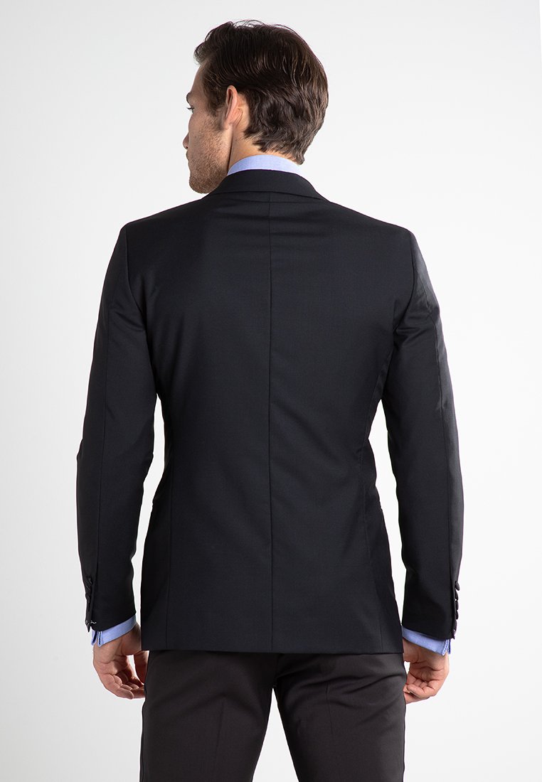 Hackett London