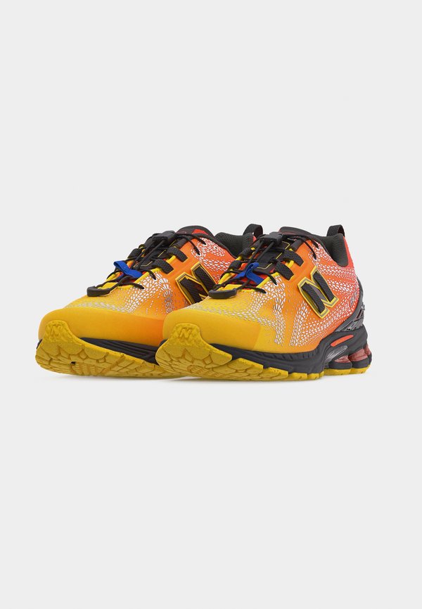 New Balance U1906 UNISEX