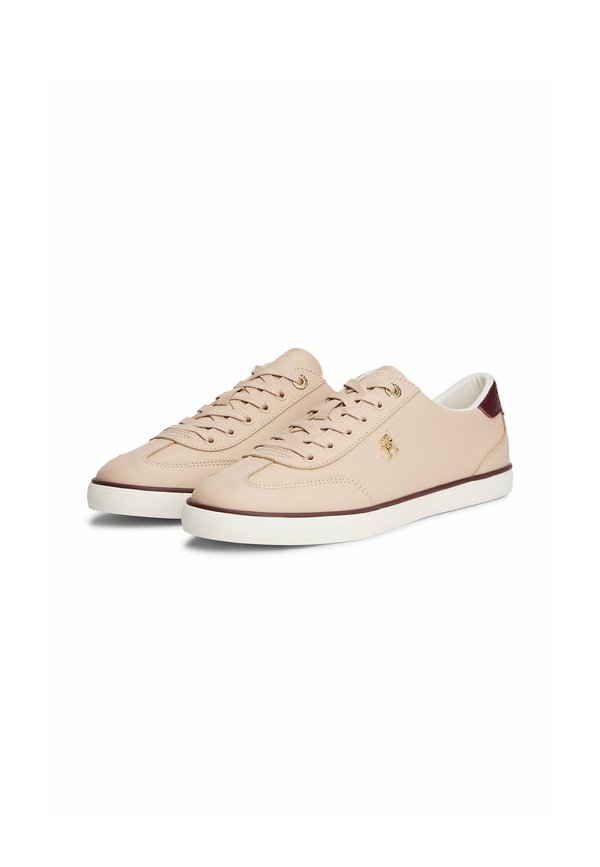 Tommy Hilfiger CHIC LOW PROFILE VULC