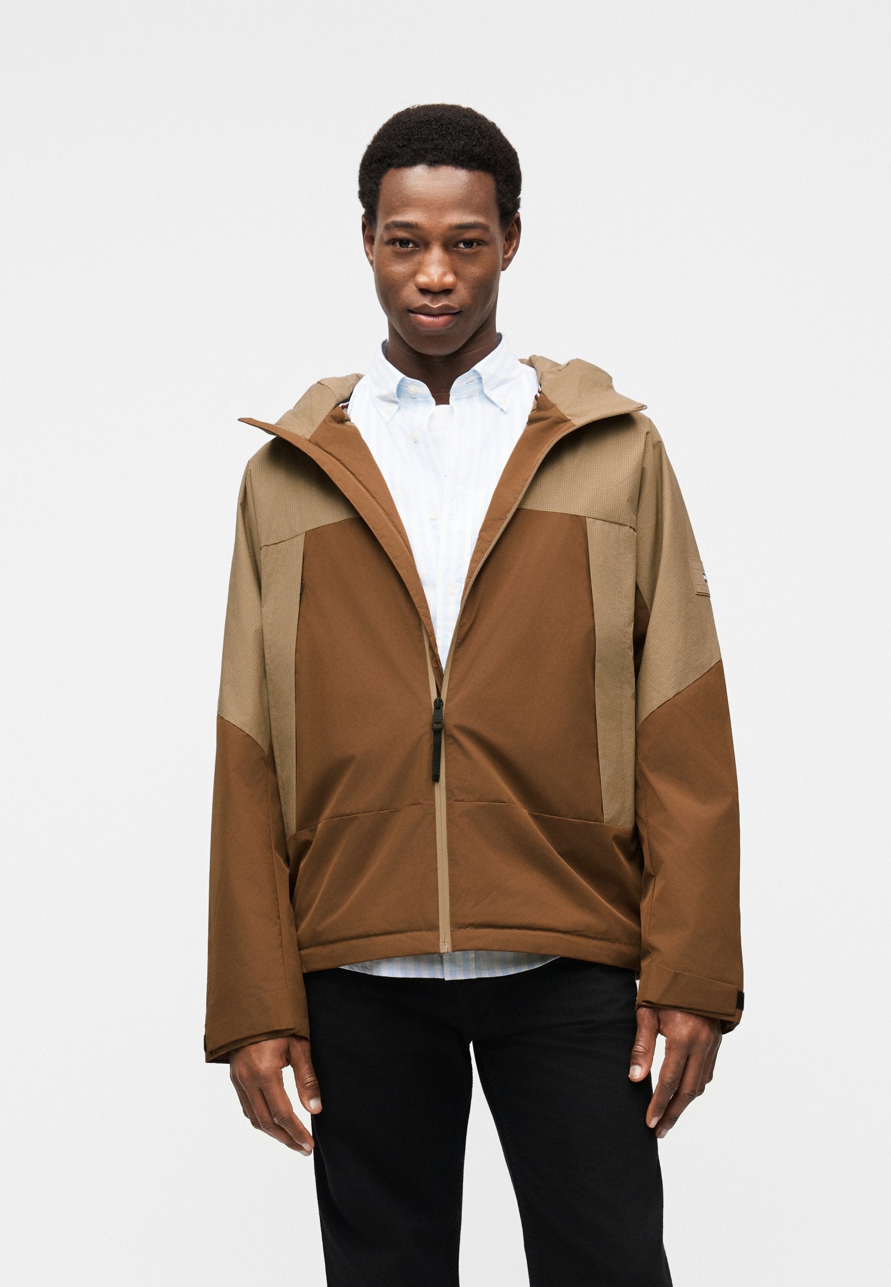 PERFORMANCE WATER REPELLENT RELAXED PADDED JACKET Media 3