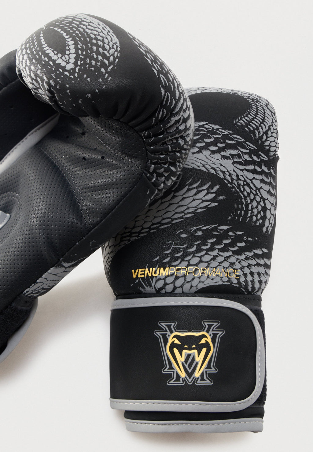 Venum MATUPA BOXING GLOVES