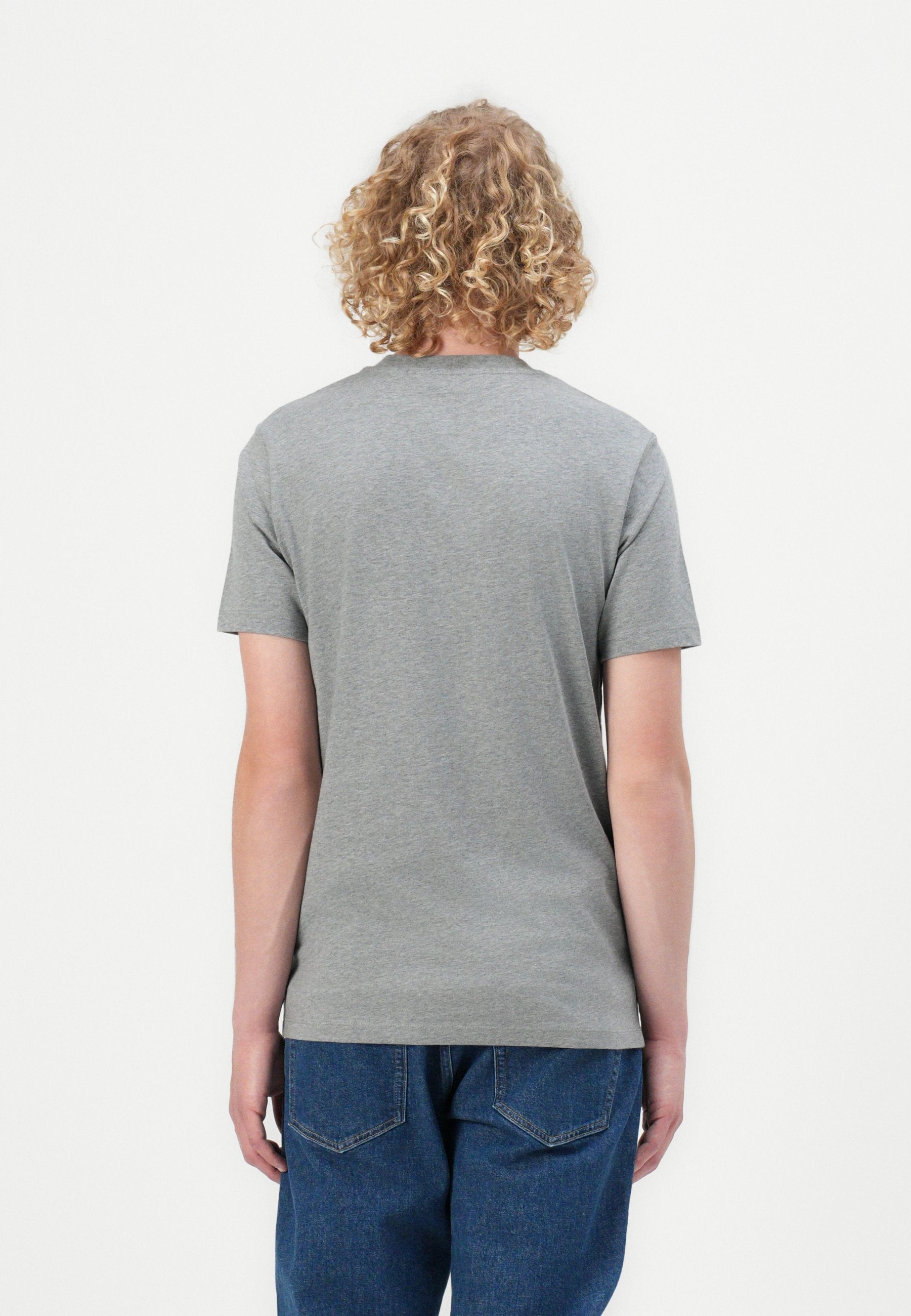 CREW NECK Media 4