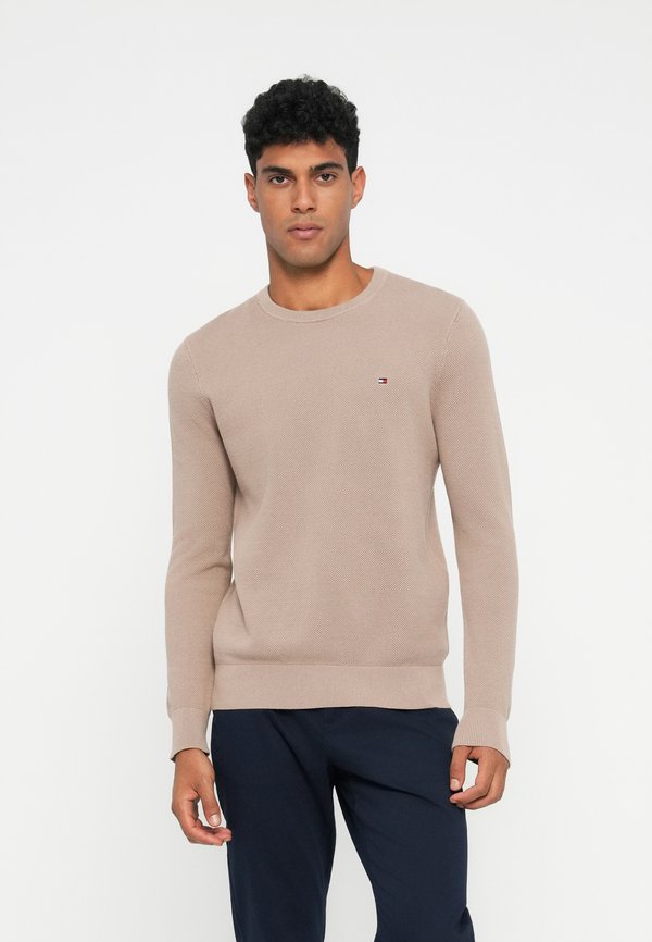 Tommy Hilfiger ESSENTIAL STRUCTURE CREW NECK - ELEVATED ESSENTIALS - Jumper - coastal taupe