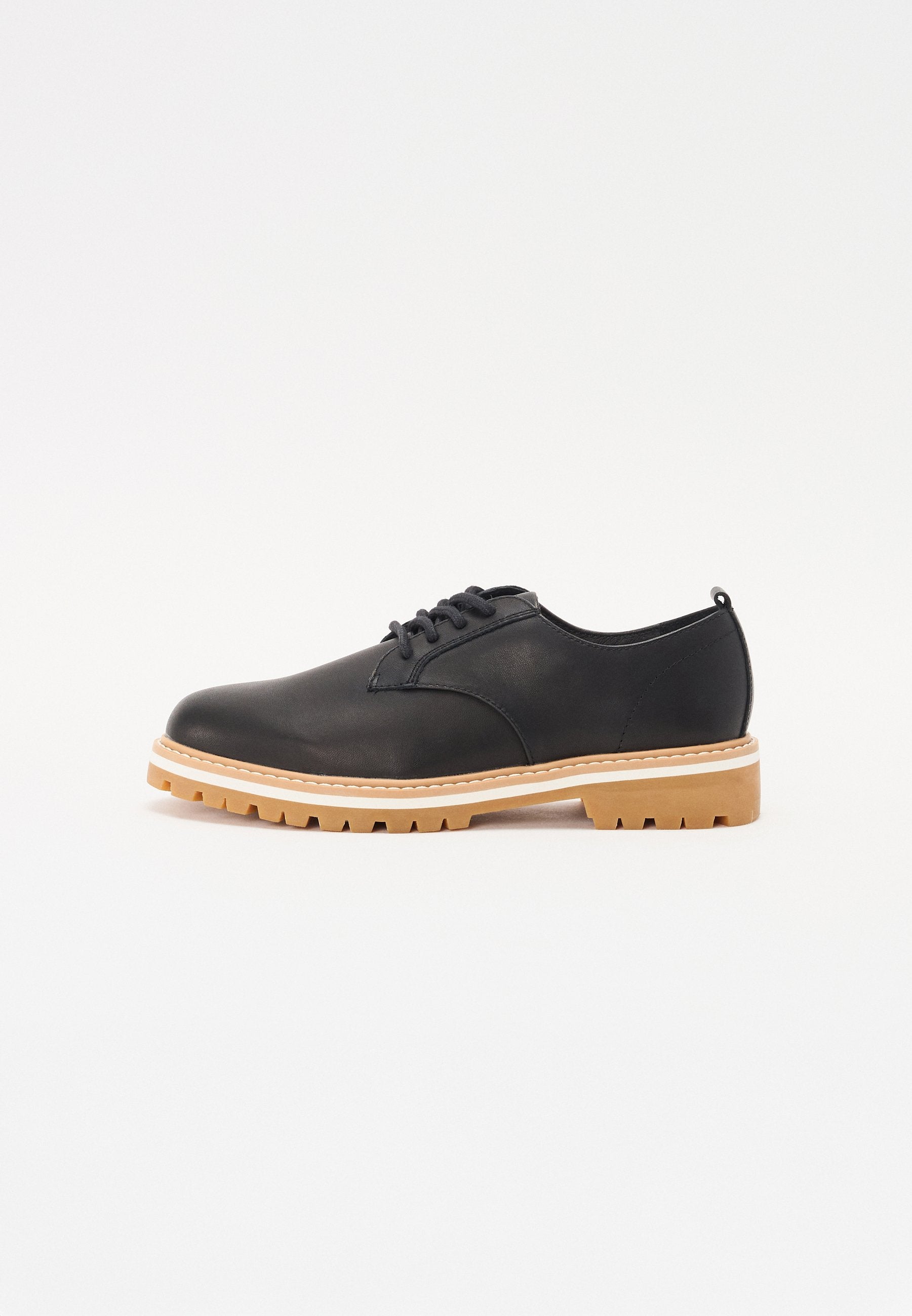 Clae LOGAN UNISEX