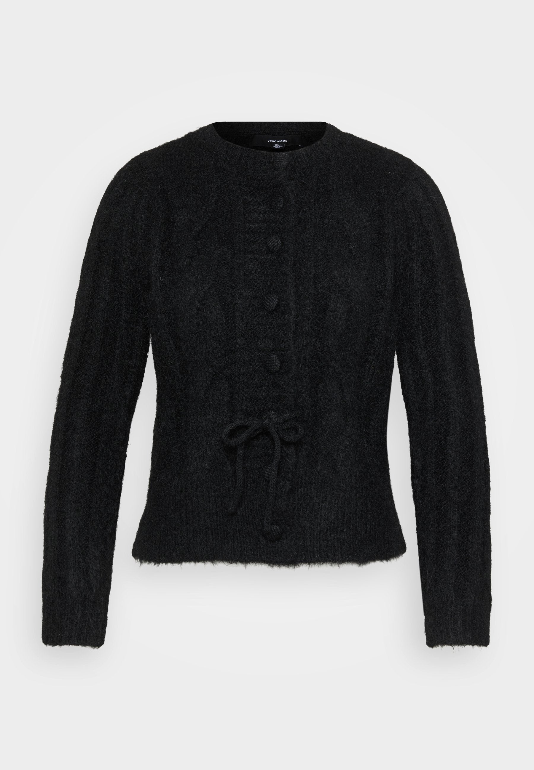 Schwarzer Strickpullover mit Zopfmuster, Rundhalsausschnitt, langen Ärmeln, Knopfleiste vorne und einer Bindeband-Details an der Taille.