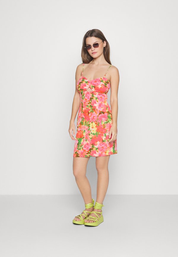 ONLY Petite ONLPELLA CUT OUT DRESS