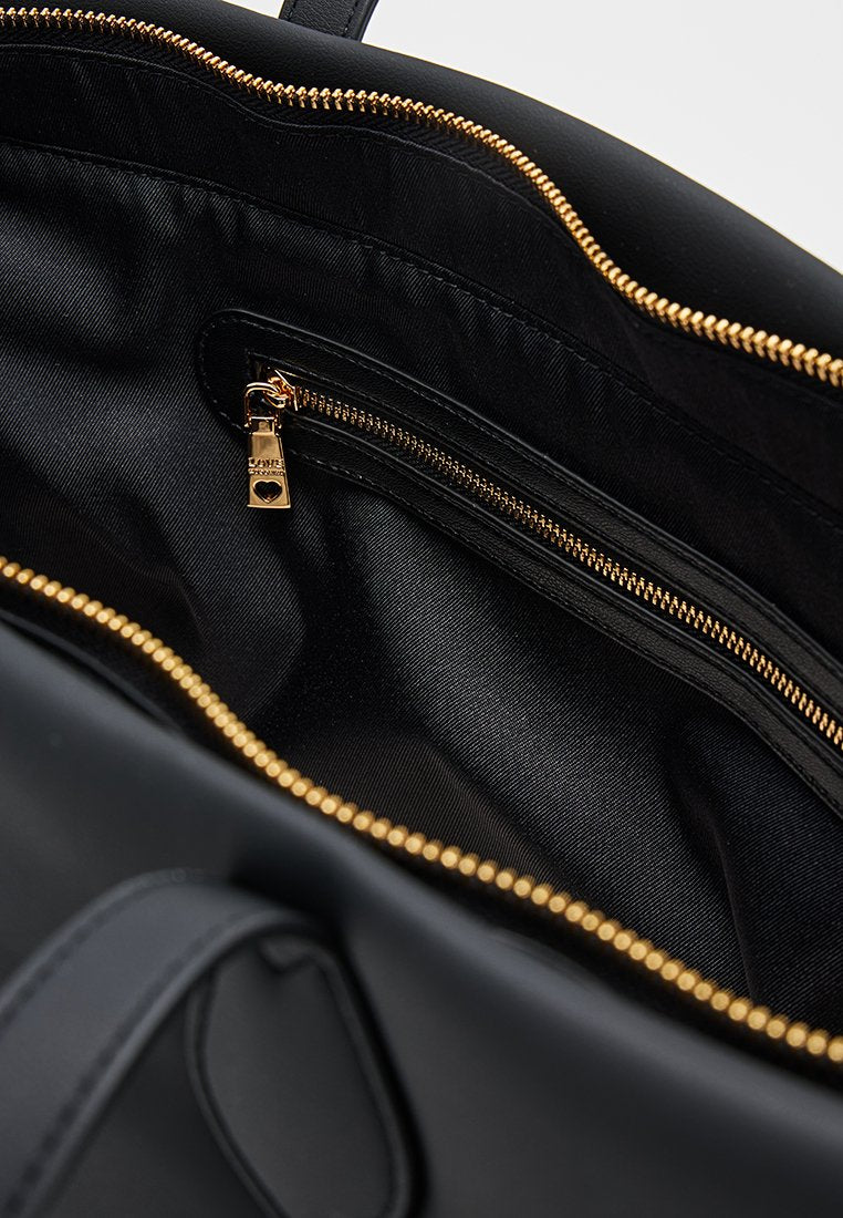 Love Moschino