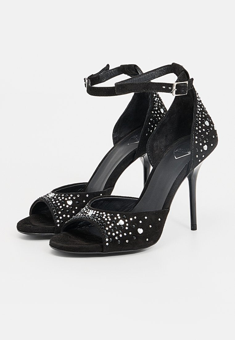 Love Moschino