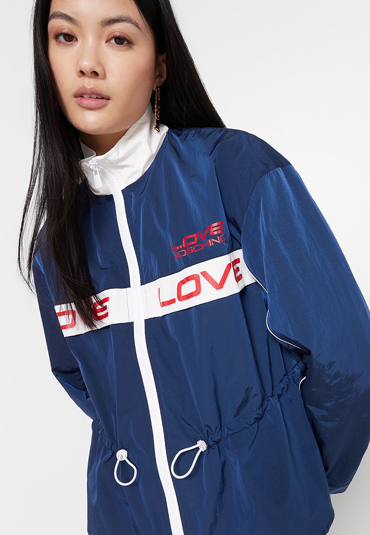 Love Moschino