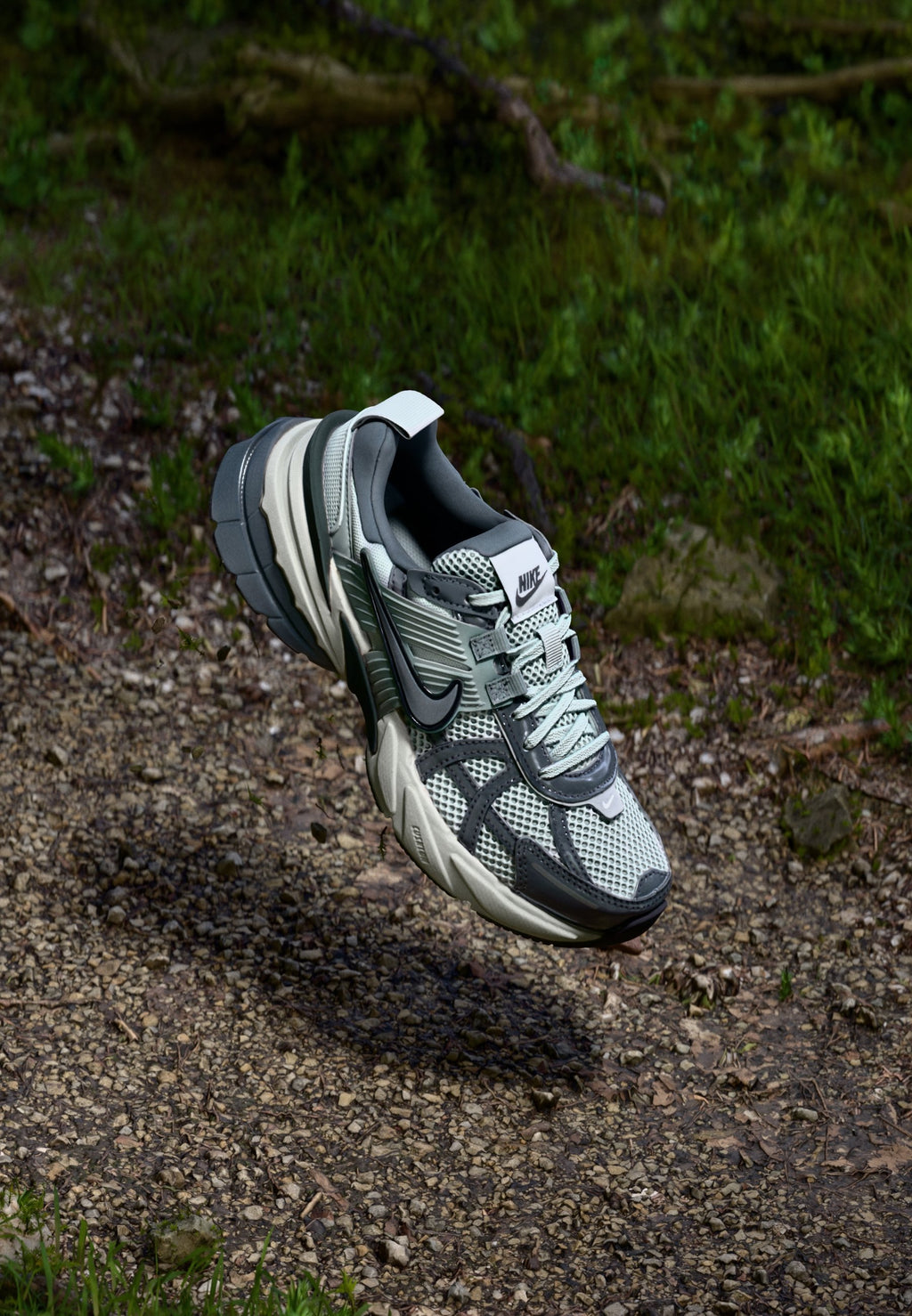 Nike Sportswear V2K RUN