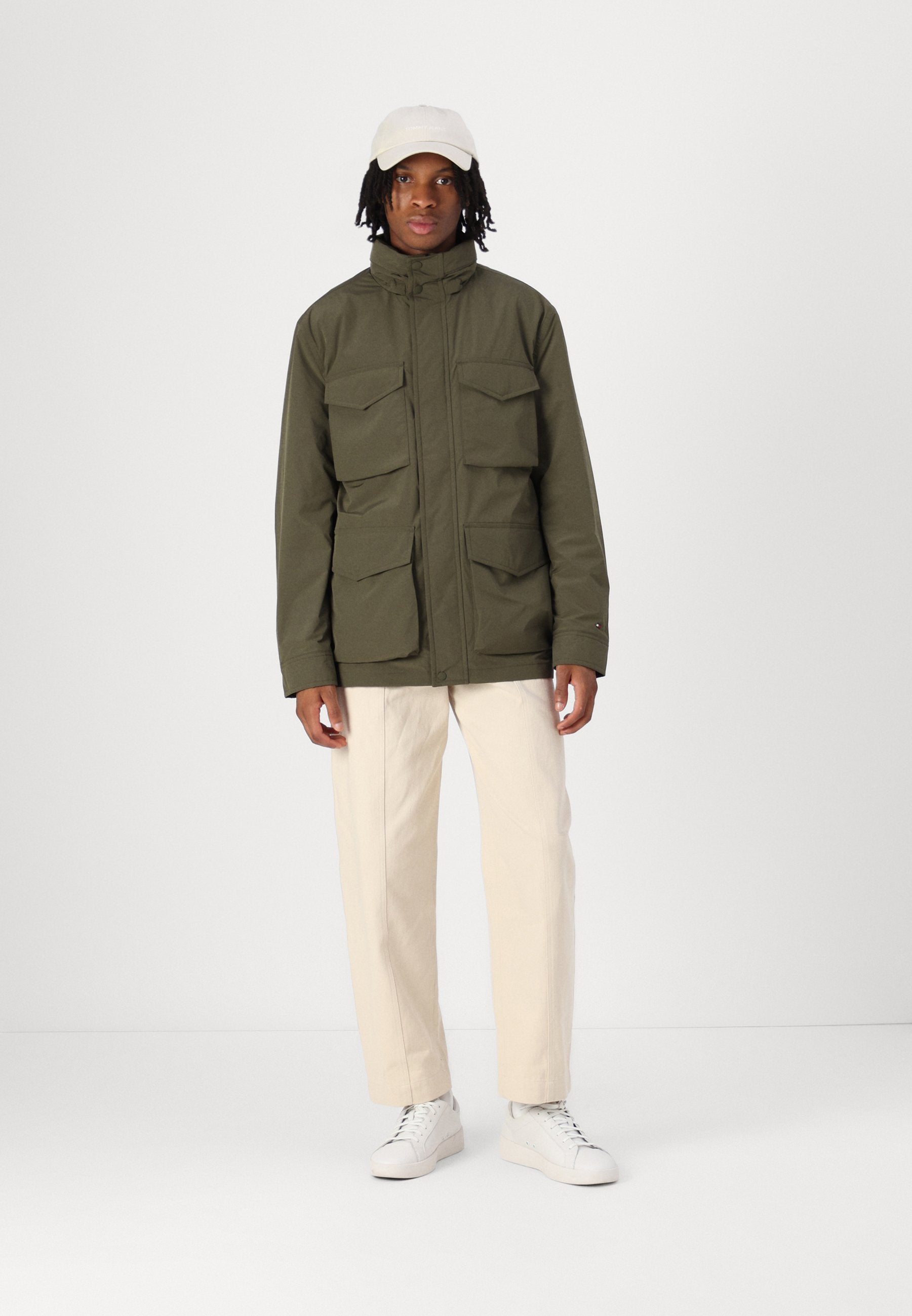 PACKABLE FIELD JACKET Media 2