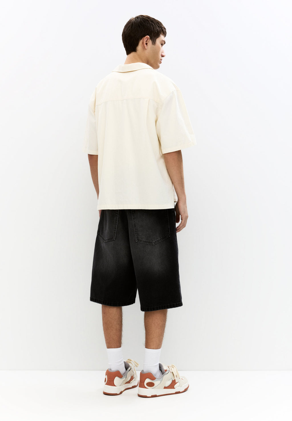 PULL&BEAR SKATER