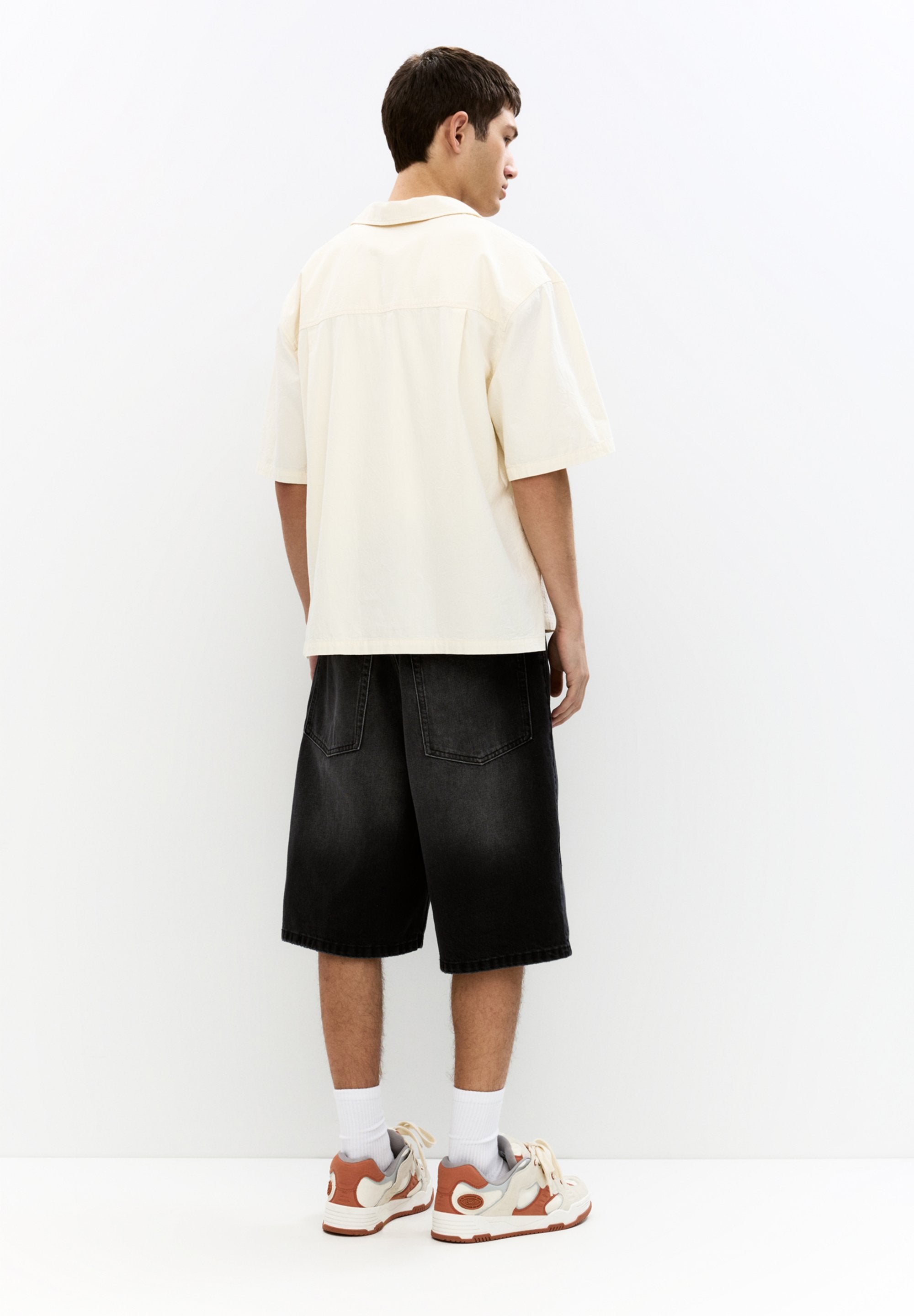 PULL&BEAR SKATER