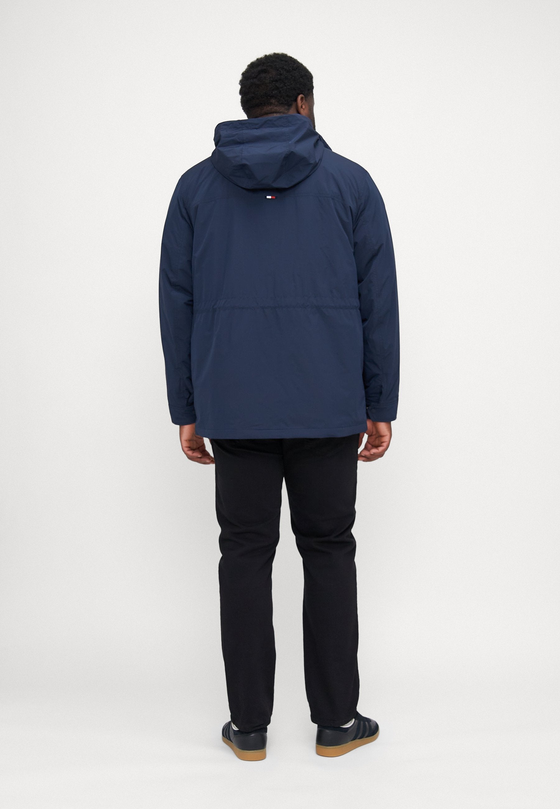 PACKABLE FIELD JACKET Media 5