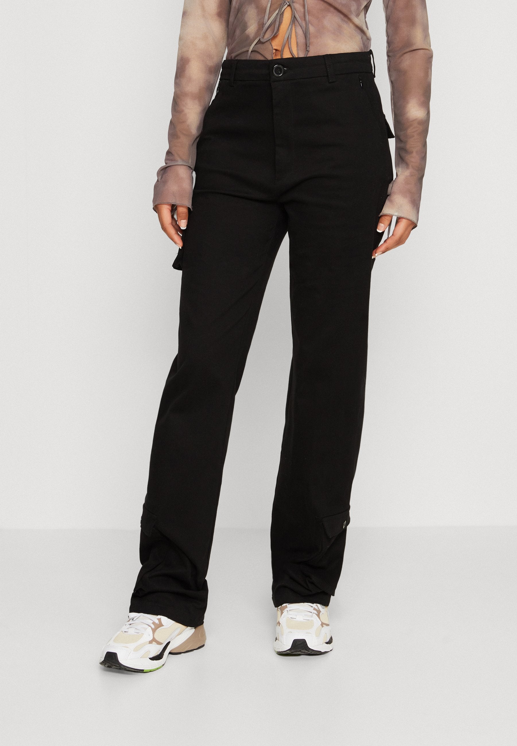 Nicki Studios STRAIGHT POCKET PANTS