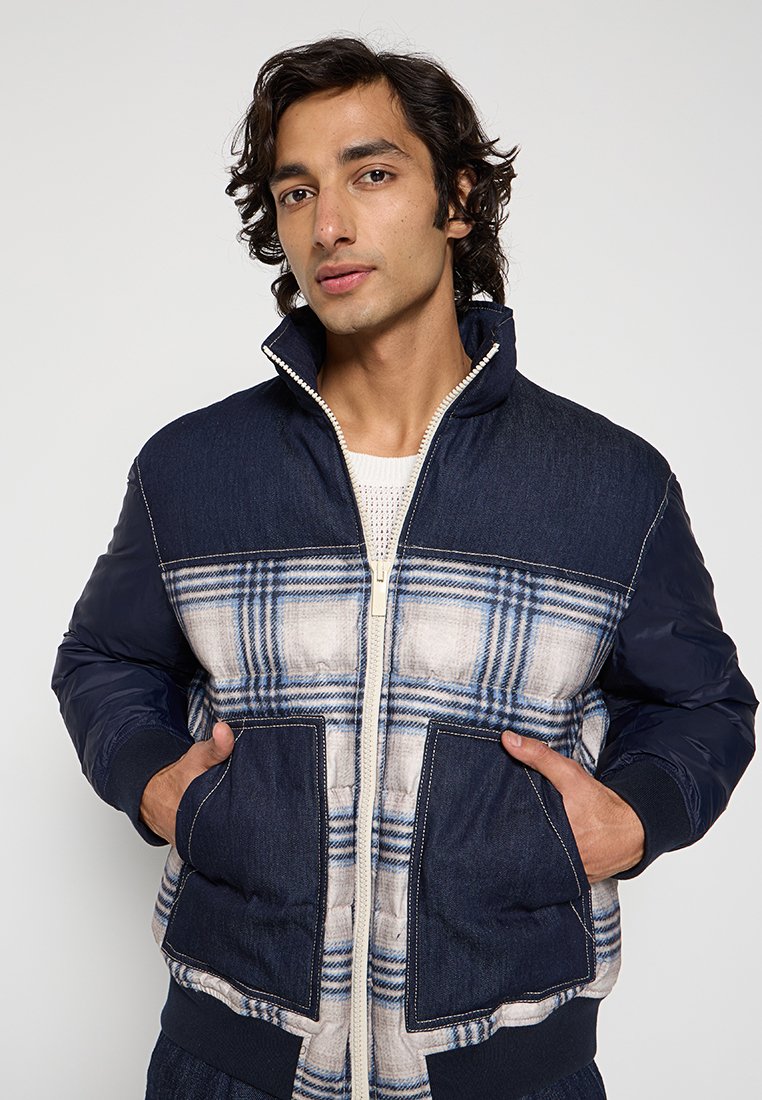 Armani Exchange Daunenjacke Media 4