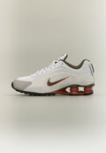 Nike Sportswear SHOX R4 UNISEX - Trainers - vast grey/dark hazel/dusty peach/black