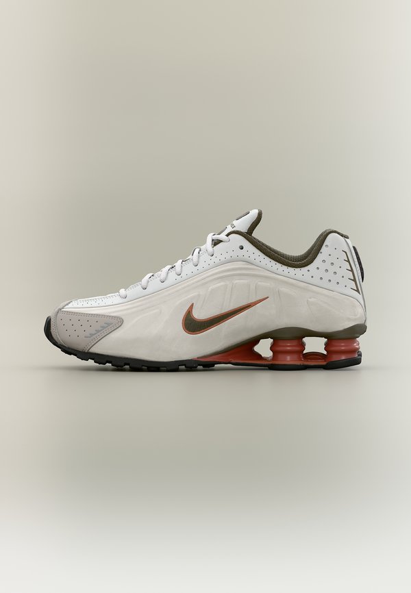 Nike Sportswear SHOX R4 UNISEX - Trainers - vast grey/dark hazel/dusty peach/black