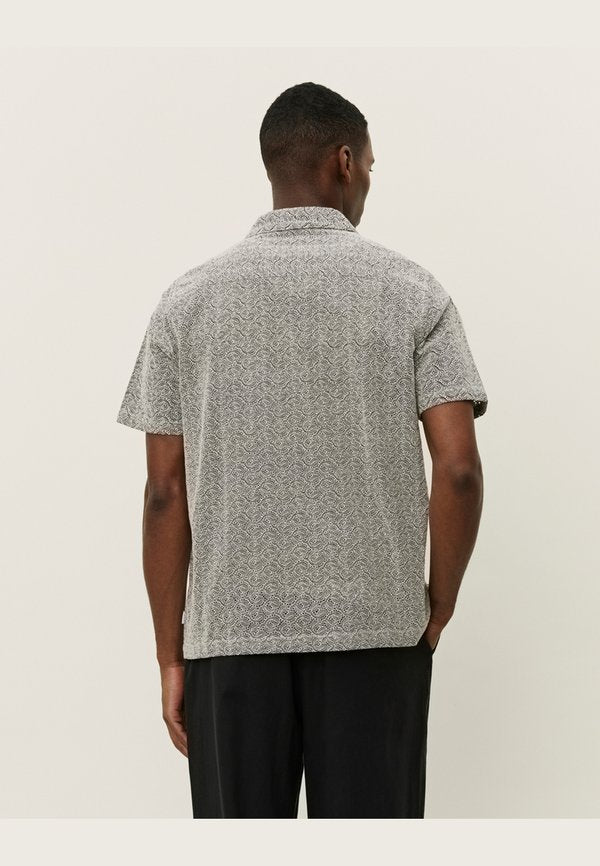 Les Deux HECTOR PAISLEY
