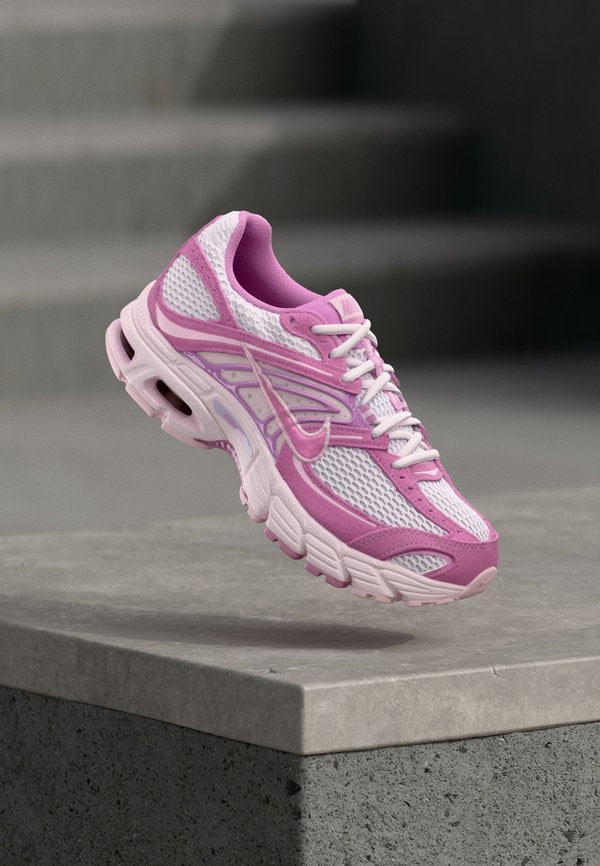 Nike Sportswear AIR MAX MOTO 2K SE - Trainers - pearl pink/light magenta/pink foam