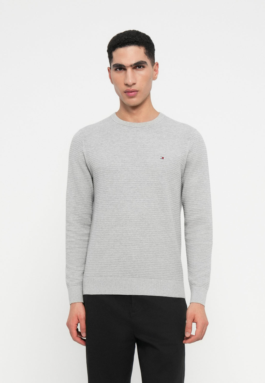 TEXTURED KNIT CREW NECK JUMPER Media 3