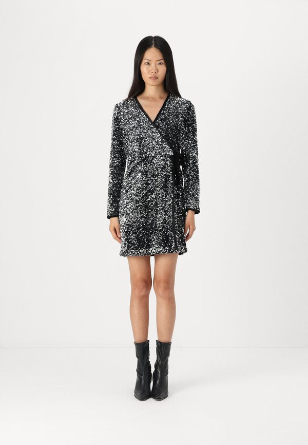 YAS YASELLE WRAP DRESS