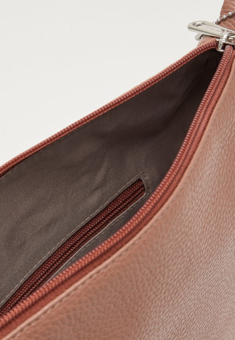 Mandarina Duck