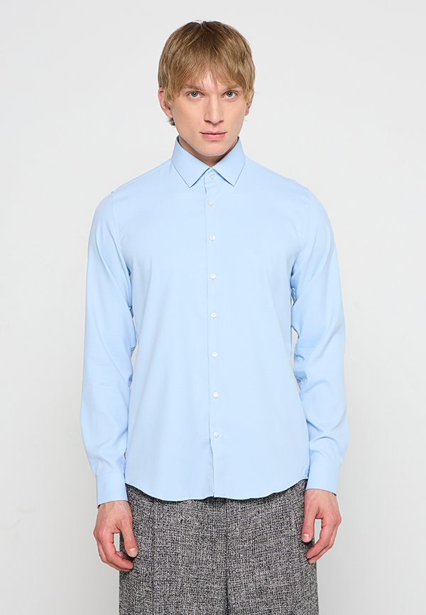 Calvin Klein SLIM FIT