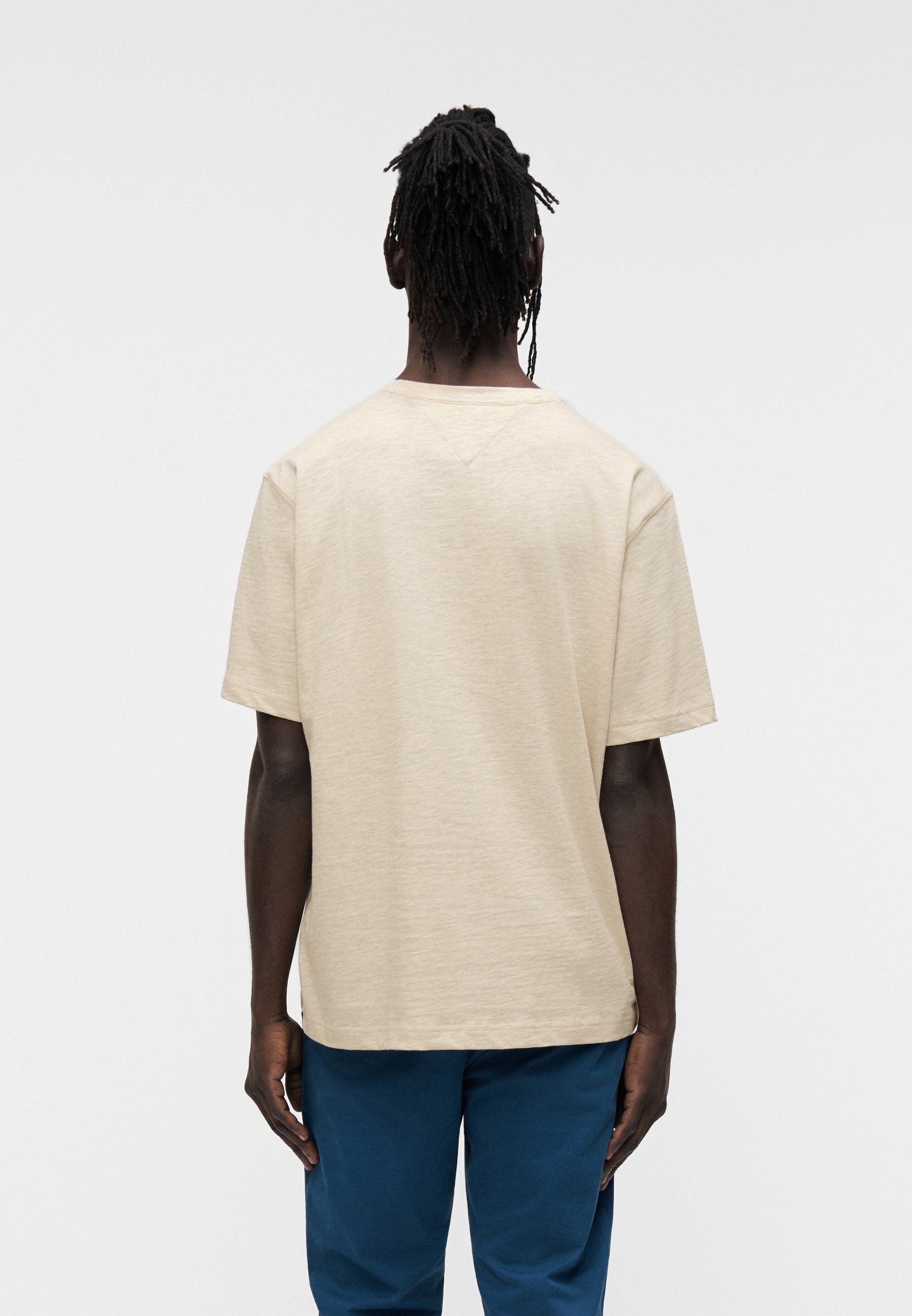 HERITAGE CREST LOGO TEXTURED JERSEY T-SHIRT Media 4